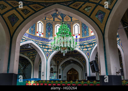 Innere des Heiligen Schrein von Imamzadeh Helal Ali (Hilal ibn Ali) in Aran va Bidgol, Provinz Isfahan im Iran Stockfoto