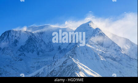 Blizzard auf dem höchsten europäischen Berggipfel Mont Blanc. Stockfoto