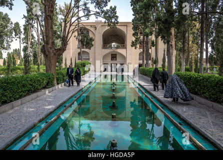 Pool im ältesten erhaltenen persischen Garten im Iran genannt Fin Garten (Bagh-e Fin), befindet sich in Kashan Stadt Stockfoto