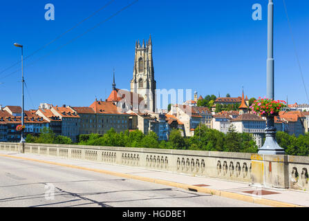 Kathedrale St. Nikolaus in FribourgSwitzerland Stockfoto