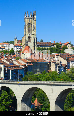 Kathedrale St. Nikolaus in FribourgSwitzerland Stockfoto