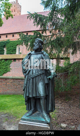 Teutonischen Ritter Denkmal in Malbork Castle in Marienburg, Stockfoto