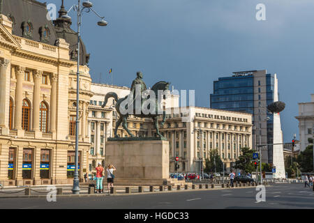 Rumänien, Bukarest Stadt Revolution Square, Carol I Statue Universität Bibliotheca Gebäude Stockfoto