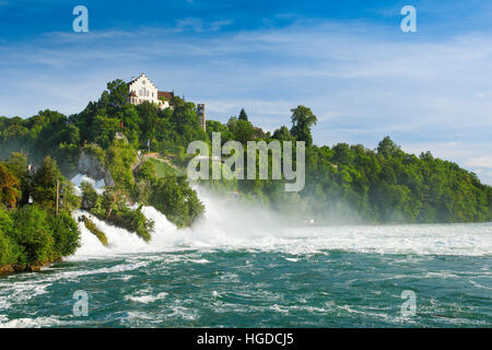 Der Rheinfall mit dem Schloss Laufen, Schweiz Stockfoto