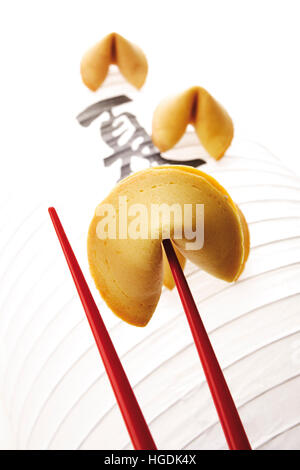 Fortune Cookies auf Stäbchen Stockfoto