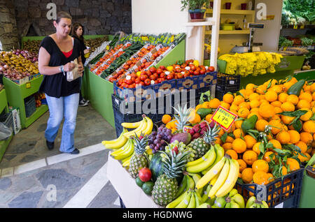 Lebensmittelhändler Shop Mykonos Griechenland Stockfoto