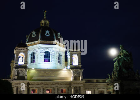 Wien, Wien: Denkmal für Kaiserin Maria-Theresia bei Vollmond, Museum of Art History 01., Wien, Österreich Stockfoto