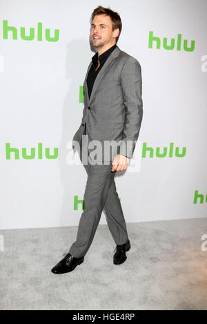 PASADENA, CA - Januar 07: Tommy Dewey an der 2017 Winter TCA Tour - Hulu TCA Winter Tour Pressetag im Langham Hotel am 7. Januar 2017 in Pasadena, California.Credit: David Edwards/MediaPunch Stockfoto