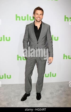 PASADENA, CA - Januar 07: Tommy Dewey an der 2017 Winter TCA Tour - Hulu TCA Winter Tour Pressetag im Langham Hotel am 7. Januar 2017 in Pasadena, California.Credit: David Edwards/MediaPunch Stockfoto