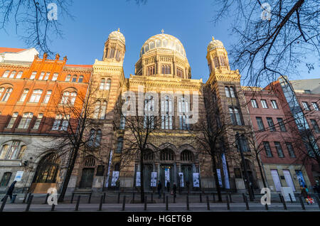 "Stiftung neue Synagoge Berlin - Centrum Judaicum" / "Stiftung Neue Synagoge Berlin - Centrum Judaicum". Oranienburger Straße, Berlin, Deutschland Stockfoto