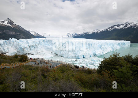 Perito Moreno-Gletscher am Lago Argentino, El Calafate, Parque Nacional Los Glaciares, Patagonien, Argentinien, Südamerika Stockfoto