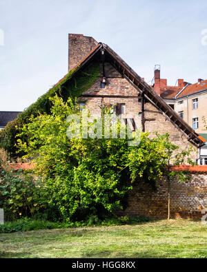 Berlin, Neukölln, Richardstrasse. Comenius-Garten. Einen grünen Stadtpark benannt nach Philosoph Johann Amos Comenius im böhmischen Dorf Rixdorf Stockfoto