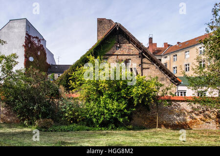 Berlin, Neukölln, Richardstrasse. Comenius-Garten. Einen grünen Stadtpark benannt nach Philosoph Johann Amos Comenius im böhmischen Dorf Rixdorf Stockfoto