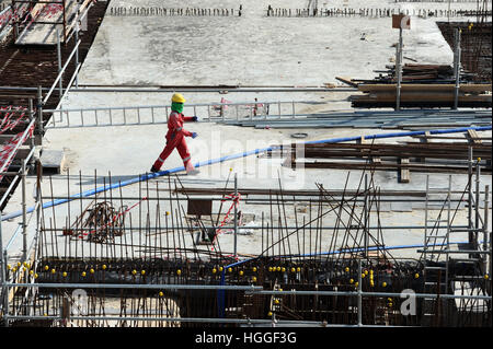 Al Khor, Katar. 9. Januar 2017. Blick auf die Baustelle des Al Bayt-Stadion in der Stadt von Al Khor, Katar, 9. Januar 2017. Foto: Andreas Gebert/Dpa/Alamy Live-Nachrichten Stockfoto