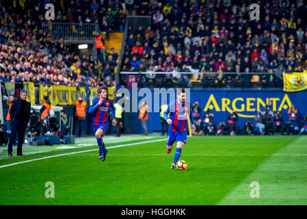 VILLARREAL, Spanien - JAN 8: Leo Messi spielt bei der La Liga-Match zwischen Villarreal CF und FC Barcelona im Stadion El Madrigal am 8. Januar 2017 in Villarreal, Spanien. © Christian Bertrand/Alamy Live-Nachrichten Stockfoto