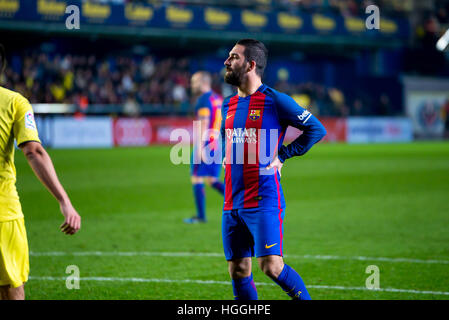 VILLARREAL, Spanien - JAN 8: Arda Turan spielt bei der La Liga-Match zwischen Villarreal CF und FC Barcelona im Stadion El Madrigal am 8. Januar 2017 in Villarreal, Spanien. © Christian Bertrand/Alamy Live-Nachrichten Stockfoto