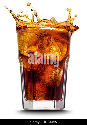 Ice Cube Droped in Glas Cola und Cola Spritzen Stockfoto