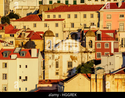 Portugal, Lissabon, Blick in Richtung São Cristóvão und Sao Lourenco Kirche. Stockfoto