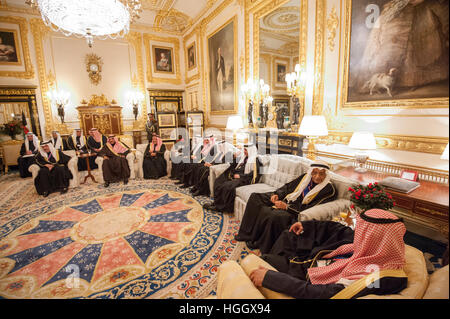 Staatsbankett für seine Hoheit The Amir des Staates Kuwait von HM The Queen in Windsor Castle. Stockfoto