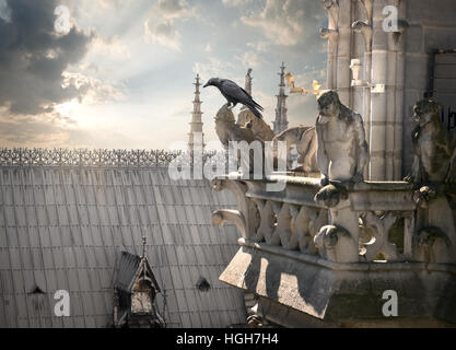 Statuen von Chimären auf Notre Dame de Paris, France Stockfoto