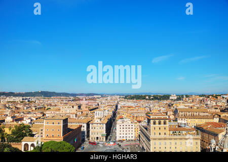 Rom-Luftaufnahme mit Piazza Venezia an einem sonnigen Tag Stockfoto