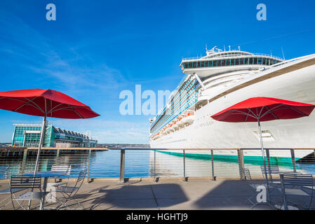 Das Schiff ist am Hafen von San Diego festgemacht. San Diego, Kalifornien, USA. Stockfoto