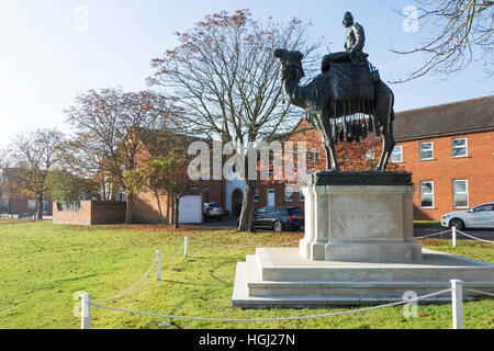 Gordon von Khartum Statue am Gordons Schule, Westend, Surrey, England, Vereinigtes Königreich Stockfoto