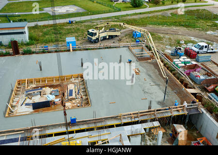 Baustelle Gießen von Beton Stockfoto