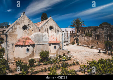 Arkadi Kloster auf der Insel Kreta, Griechenland. Ekklisia Timios Stavros - Moni Arkadiou in griechischer Sprache. Es ist ein venezianischer Barock-Kirche. Stockfoto