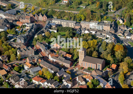Luftaufnahme, Kirche in Ubach, St. Dionysius, Übach-Palenberg, Kreis Heinsberg, Nordrhein-Westfalen, Deutschland, Europa, Antenne Stockfoto