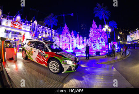 Monte Carlo, Monaco. 19. Januar 2017. Monte Carlo, Monaco - 19. Januar 2017: Rallye Monte Carlo starten am Place du Casino | Verwendung Weltweit/Picture Alliance Credit: Dpa/Alamy Live-Nachrichten Stockfoto