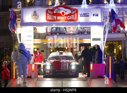 Monte Carlo, Monaco. 19. Januar 2017. Monte Carlo, Monaco - 19. Januar 2017: Rallye Monte Carlo starten am Place du Casino | Verwendung Weltweit/Picture Alliance Credit: Dpa/Alamy Live-Nachrichten Stockfoto