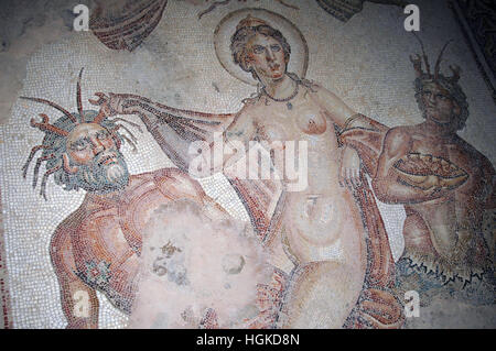 Boden Mosaik in die unter Boden Haus der Amphitrite, Bulla Regia archäologische Stätte, Jendouba, Tunesien Stockfoto