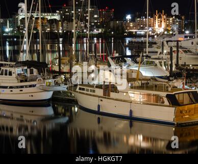 Boote am dock in den inner Harbour in Victoria, BC, Kanada. Stockfoto