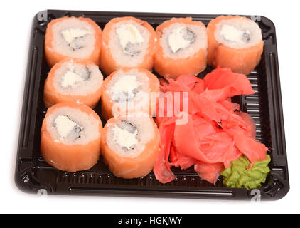 Sushi im Paket auf einem weißen Hintergrund isoliert Stockfoto