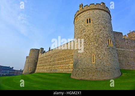 Wände von Windsor Castle in Windsor England, Großbritannien Stockfoto