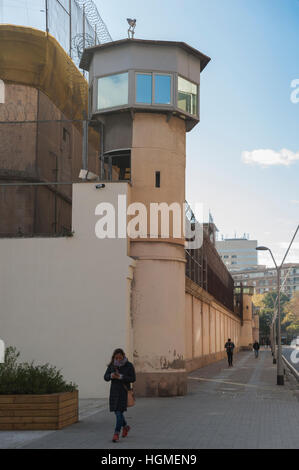 Spanien, Barcelona. 10. Januar 2017. Der Generalitat von Katalonien und dem Stadtrat von Barcelona Einigung eine für die endgültige Schließung des Gefängnisses "Modelo".  Das Gefängnis "Modell" wurde 1904 eingeweiht und ist Dekan der katalanischen Gefängnisse, ein Symbol und ein Zeugnis der Geschichte der autonomen Gemeinschaft geworden. Bildnachweis: Charlie Perez/Alamy Live-Nachrichten Stockfoto