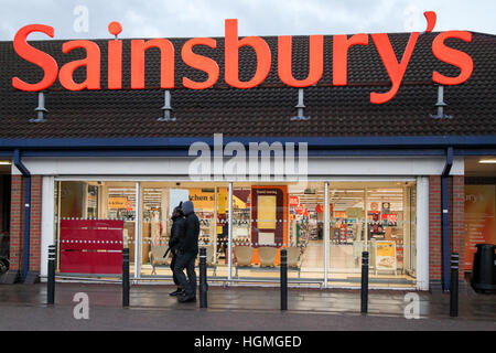 Harringay, London, UK. 11. Januar 2016. Sainsbury speichern Harringay. Sainsbury's Berichte Weihnachten Rekordumsatz von mehr als 1 Mrd. £ © Haria/Alamy Dinendra Live-Nachrichten Stockfoto