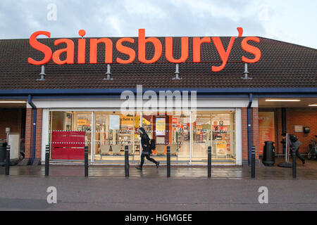 Harringay, London, UK. 11. Januar 2016. Sainsbury speichern Harringay. Sainsbury's Berichte Weihnachten Rekordumsatz von mehr als 1 Mrd. £ © Haria/Alamy Dinendra Live-Nachrichten Stockfoto