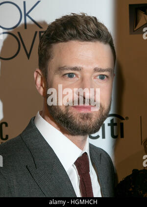 Los Angeles, uns. 11. Januar 2017. Justin Timberlake kommt bei der Premiere des Films "The Book Of Love" im The Grove in Los Angeles, USA, am 10. Januar 2017. -KEIN Draht-SERVICE - Foto: Hubert Boesl/Dpa/Alamy Live News Stockfoto