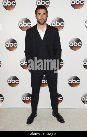 PASADENA, CA - Januar 10: Josh Bowman 2017 Winter TCA Tour - Disney/ABC im Langham Hotel am 10. Januar 2017 in Pasadena, Kalifornien. Bildnachweis: Faye lernen/MediaPunch Stockfoto
