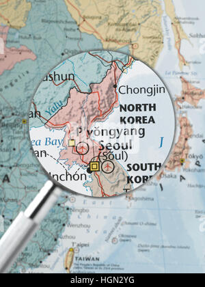 Nordkorea, hervorgehoben durch eine Lupe Stockfoto