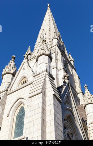 Der Turm der St. Marienkirche Kathedrale in der Stadt Halifax (Nova Scotia, Kanada). Stockfoto