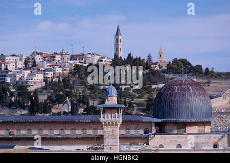 Blick auf die Al-Aqsa-Moschee, die drittheiligste Stätte im sunnitischen Islam und den Ölberg Ost-Jerusalem, Israel Stockfoto