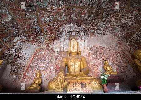 Buddha Bild auf Pho Win Taung Höhle in Monywa, Mandalay, Myanmar Stockfoto