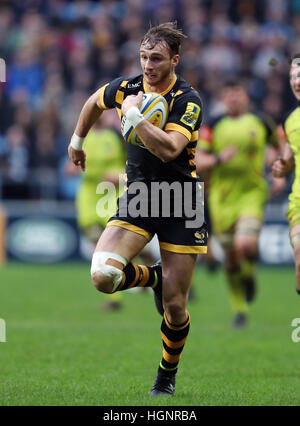 Wespen Josh Bassett während der Aviva Premiership match bei der Ricoh Arena in Coventry. PRESSEVERBAND Foto. Bild Datum: Sonntag, 8. Januar 2017. Finden Sie unter PA Geschichte RUGBYU Wespen. Bildnachweis sollte lauten: David Davies/PA Wire. Einschränkungen: Nur zur redaktionellen Verwendung. Keine kommerzielle Nutzung. Stockfoto