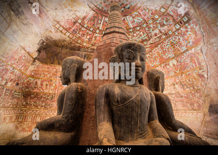 Buddha Bild auf Pho Win Taung Höhle in Monywa, Mandalay, Myanmar Stockfoto