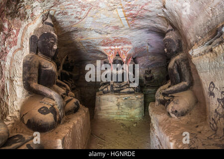 Buddha Bild auf Pho Win Taung Höhle in Monywa, Mandalay, Myanmar Stockfoto