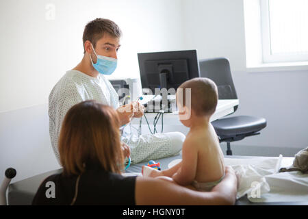 PÄDIATRISCHE NOTFALLSTATION Stockfoto