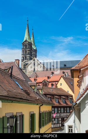 Blick auf einen typischen alten Gasse in der historischen Zentrum der UNESCO Welt Kulturerbe Stadt Bamberg, Bayern, Deutschland Stockfoto